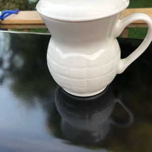 Belleek Parian China mug ”Summer Butterfly